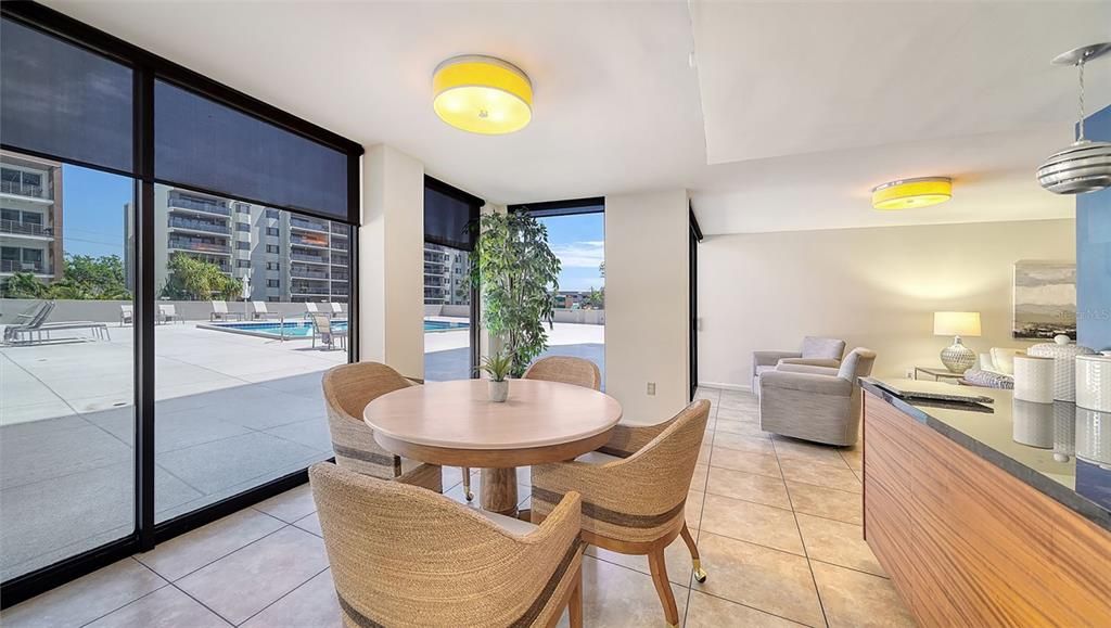 For Sale: $1,100,000 (2 beds, 2 baths, 1180 Square Feet)