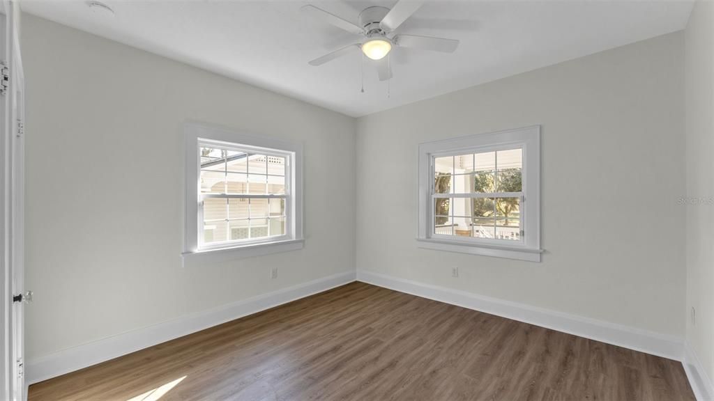 For Sale: $369,900 (2 beds, 2 baths, 1542 Square Feet)