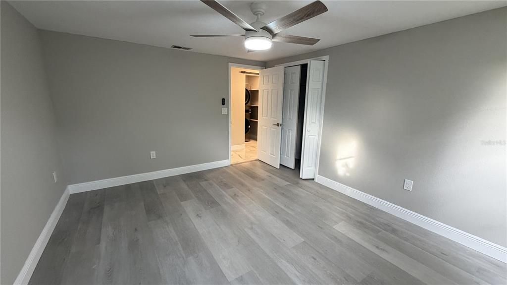 For Sale: $495,000 (3 beds, 2 baths, 1884 Square Feet)