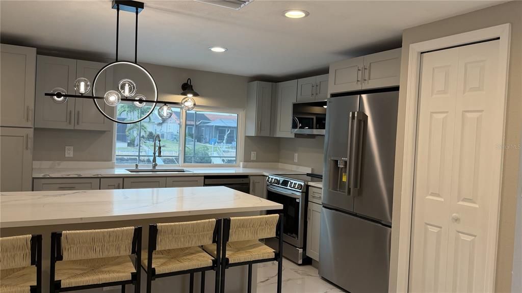 For Sale: $495,000 (3 beds, 2 baths, 1884 Square Feet)