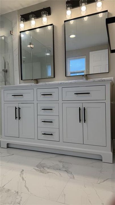 For Sale: $495,000 (3 beds, 2 baths, 1884 Square Feet)