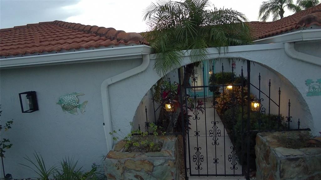 For Sale: $495,000 (3 beds, 2 baths, 1884 Square Feet)