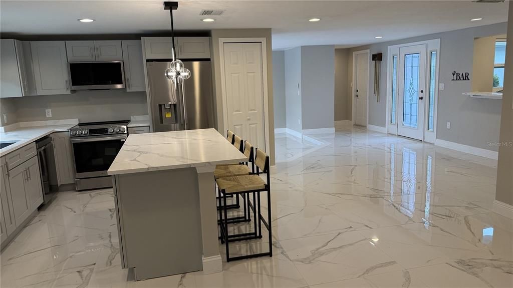 For Sale: $495,000 (3 beds, 2 baths, 1884 Square Feet)