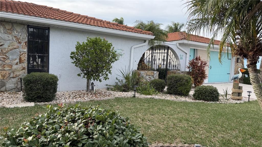 For Sale: $495,000 (3 beds, 2 baths, 1884 Square Feet)