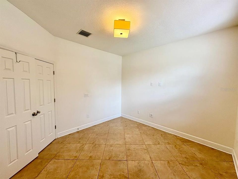 For Rent: $2,400 (3 beds, 2 baths, 2051 Square Feet)