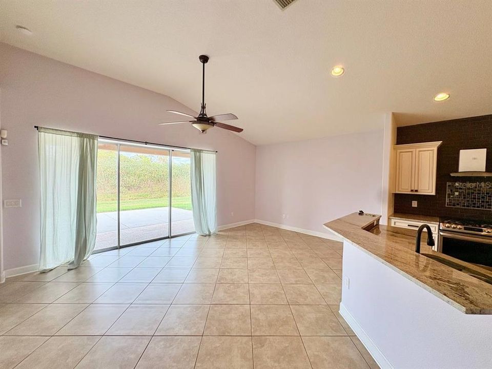 For Rent: $2,400 (3 beds, 2 baths, 2051 Square Feet)