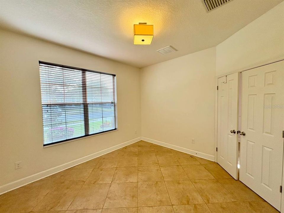 For Rent: $2,400 (3 beds, 2 baths, 2051 Square Feet)