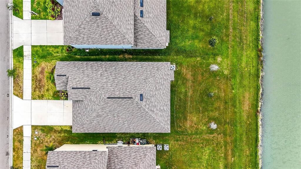 出租: $2,500 (4 贝兹, 2 浴室, 1939 平方英尺)