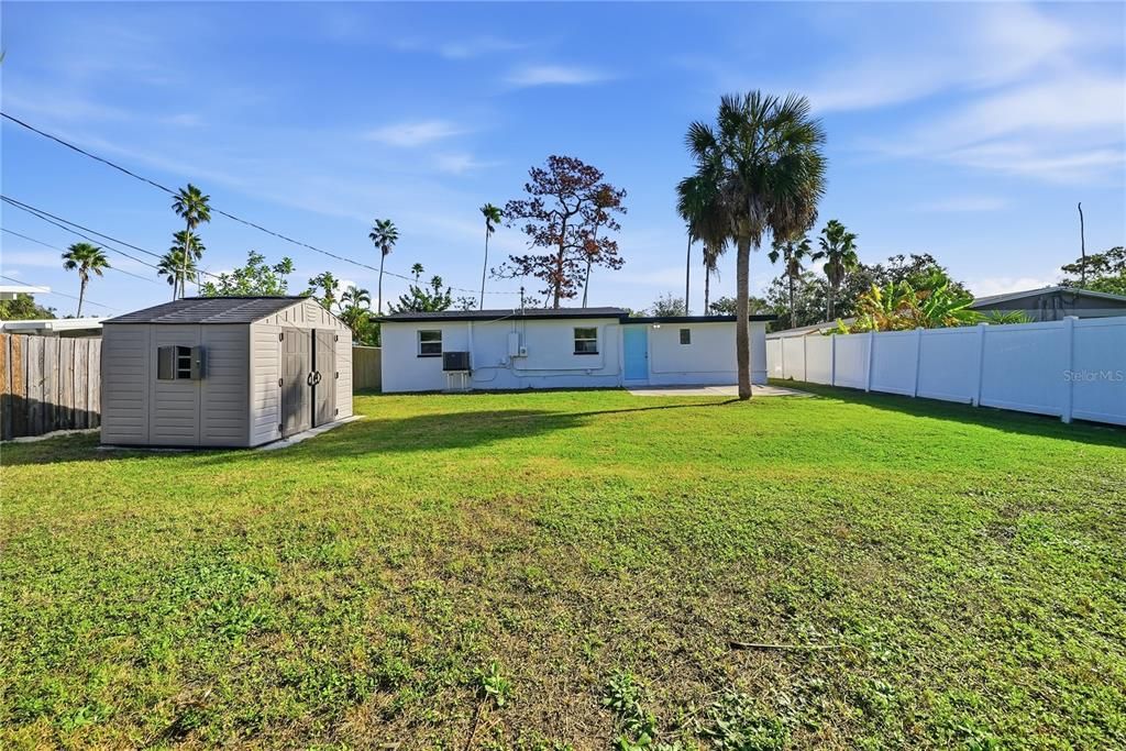 For Sale: $350,000 (3 beds, 2 baths, 1134 Square Feet)