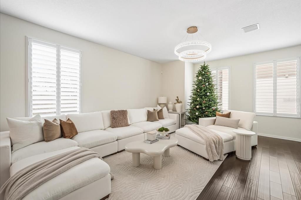 待售: $640,000 (3 贝兹, 2 浴室, 2181 平方英尺)