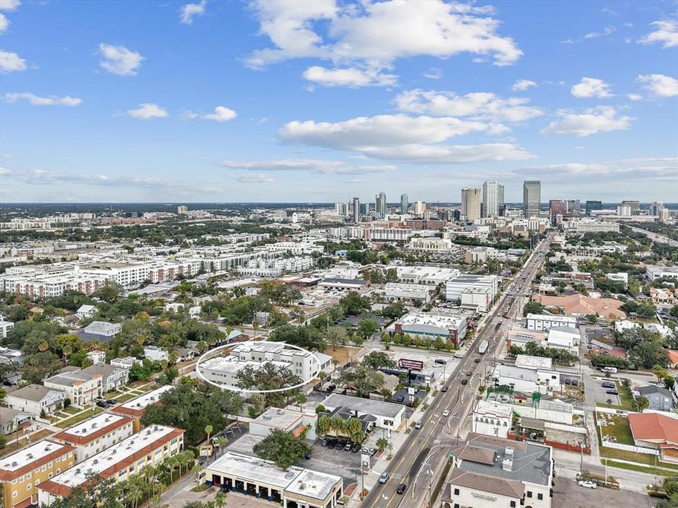 待售: $640,000 (3 贝兹, 2 浴室, 2181 平方英尺)