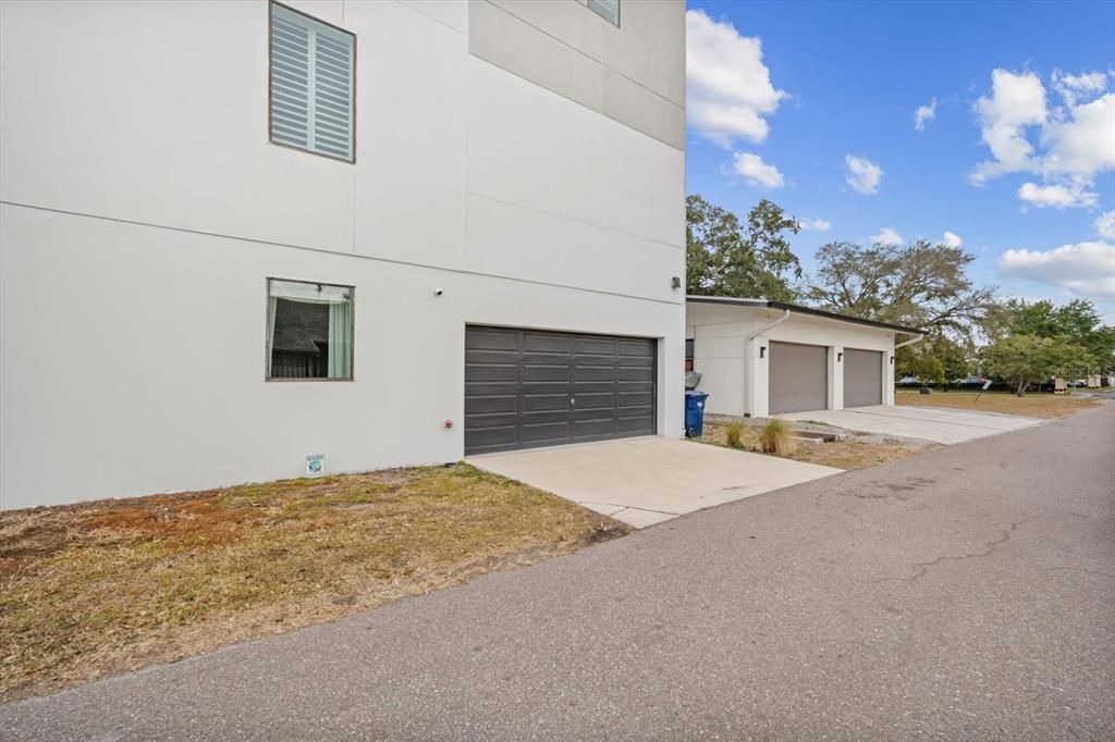 待售: $640,000 (3 贝兹, 2 浴室, 2181 平方英尺)