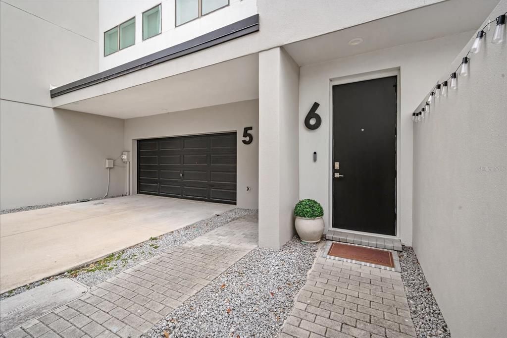 待售: $640,000 (3 贝兹, 2 浴室, 2181 平方英尺)