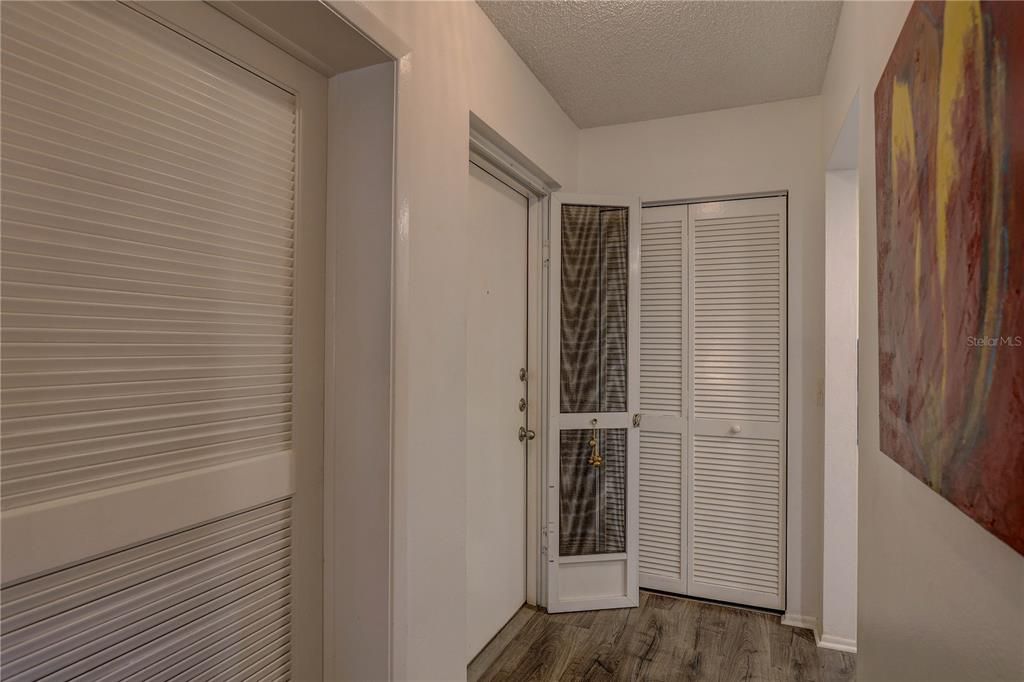 En Venta: $219,900 (2 camas, 2 baños, 1080 Pies cuadrados)