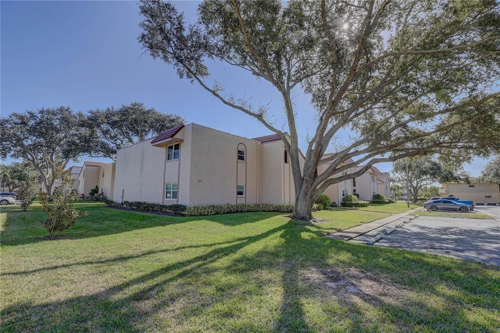 En Venta: $219,900 (2 camas, 2 baños, 1080 Pies cuadrados)