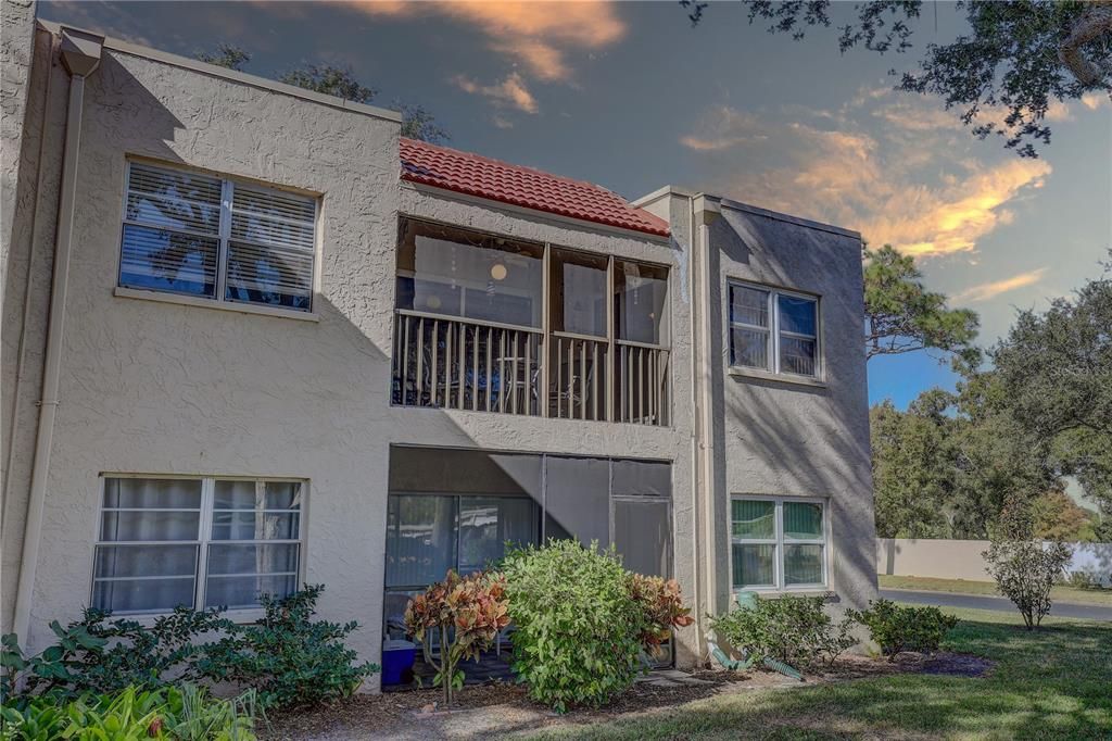 En Venta: $219,900 (2 camas, 2 baños, 1080 Pies cuadrados)