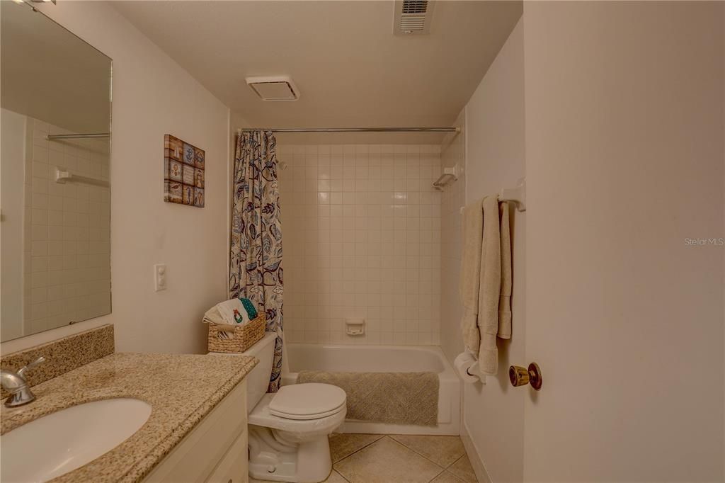 En Venta: $219,900 (2 camas, 2 baños, 1080 Pies cuadrados)