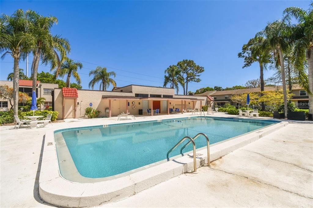 For Sale: $219,900 (2 beds, 2 baths, 1080 Square Feet)