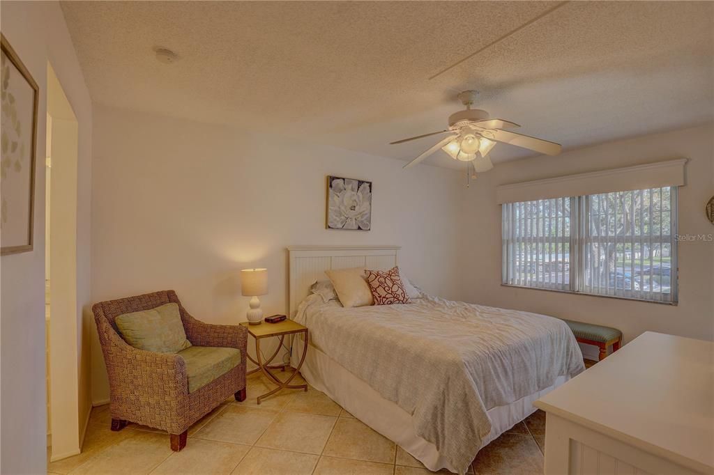 En Venta: $219,900 (2 camas, 2 baños, 1080 Pies cuadrados)