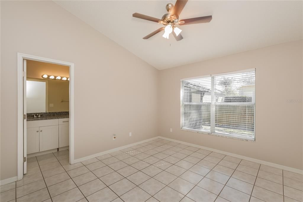 En Venta: $350,000 (3 camas, 2 baños, 1462 Pies cuadrados)