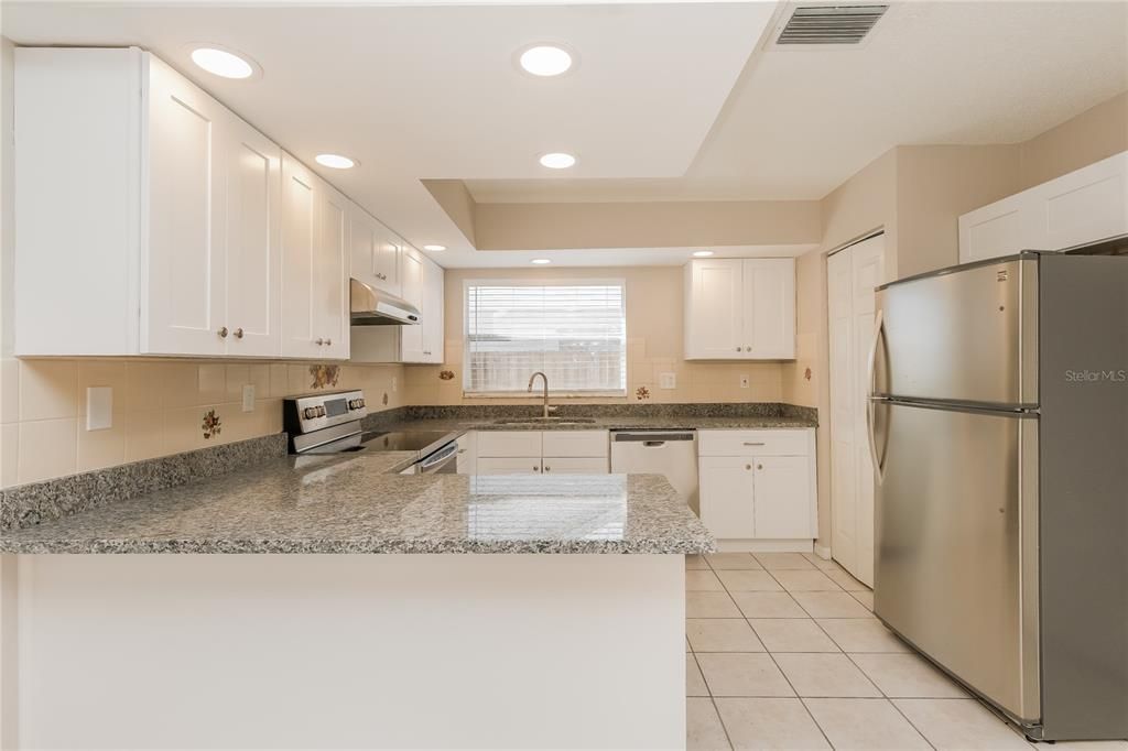 En Venta: $350,000 (3 camas, 2 baños, 1462 Pies cuadrados)