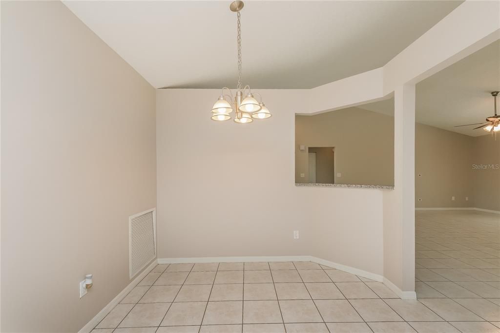 En Venta: $350,000 (3 camas, 2 baños, 1462 Pies cuadrados)