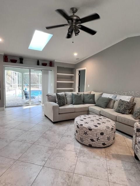 В аренду: $4,000 (3 спален, 2 ванн, 1719 Квадратных фут)