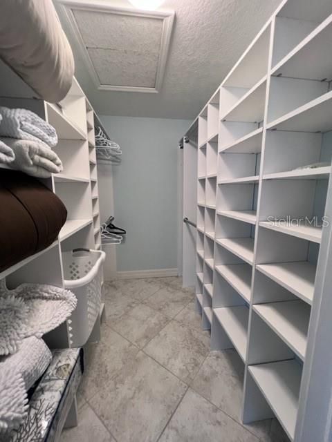 В аренду: $4,000 (3 спален, 2 ванн, 1719 Квадратных фут)