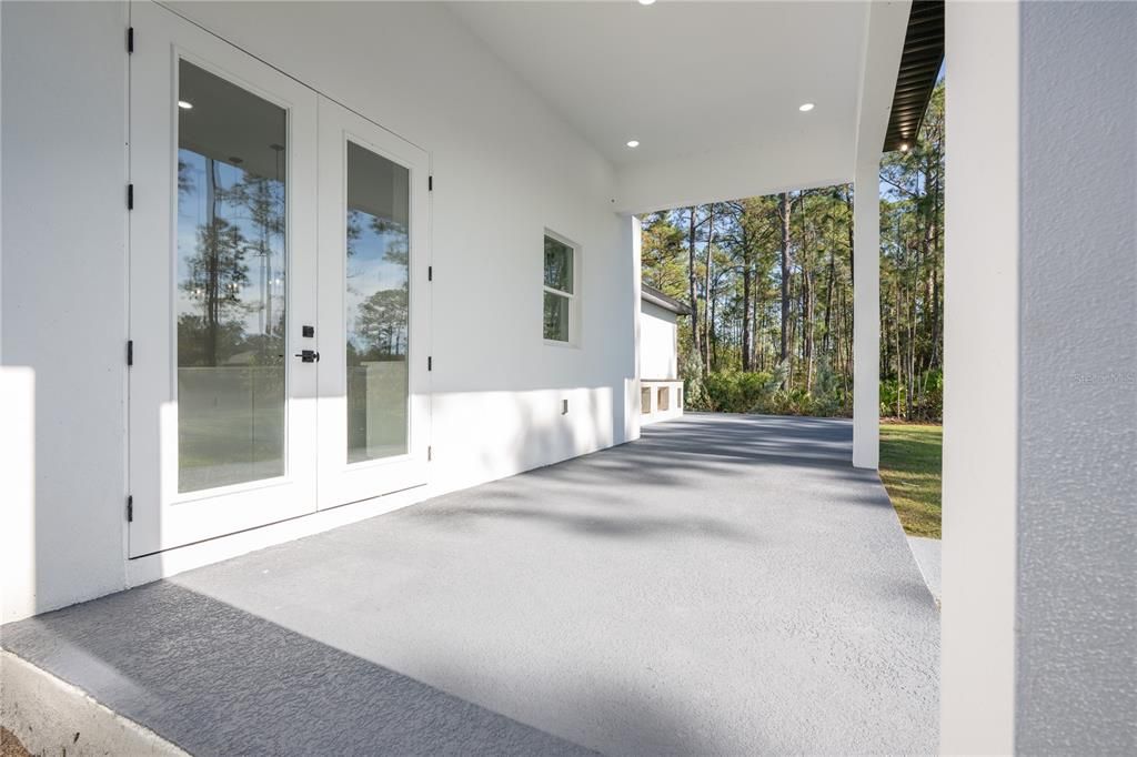 For Sale: $574,000 (4 beds, 2 baths, 2660 Square Feet)