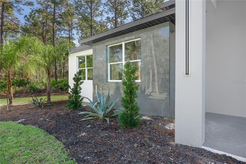 For Sale: $574,000 (4 beds, 2 baths, 2660 Square Feet)