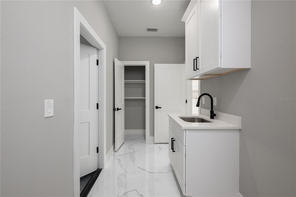 For Sale: $574,000 (4 beds, 2 baths, 2660 Square Feet)