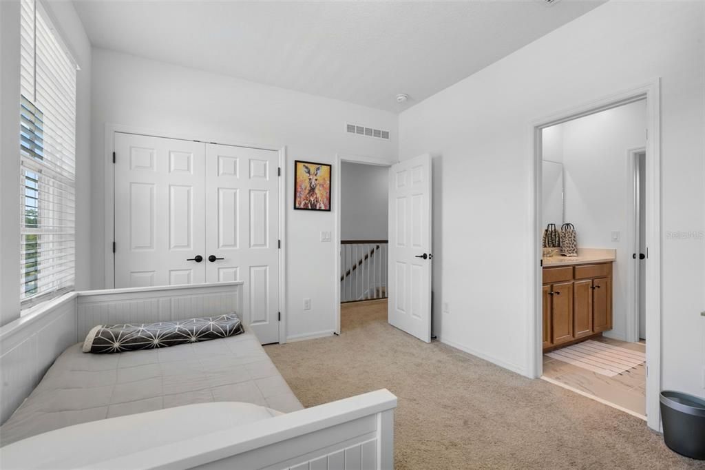 For Rent: $3,400 (3 beds, 2 baths, 1638 Square Feet)