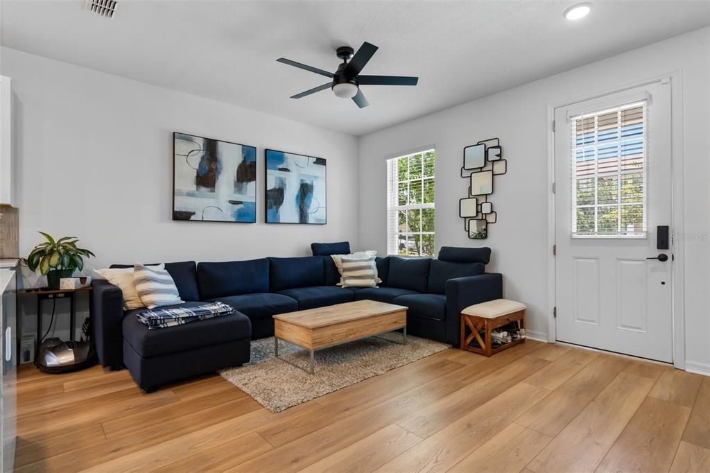 For Rent: $3,400 (3 beds, 2 baths, 1638 Square Feet)