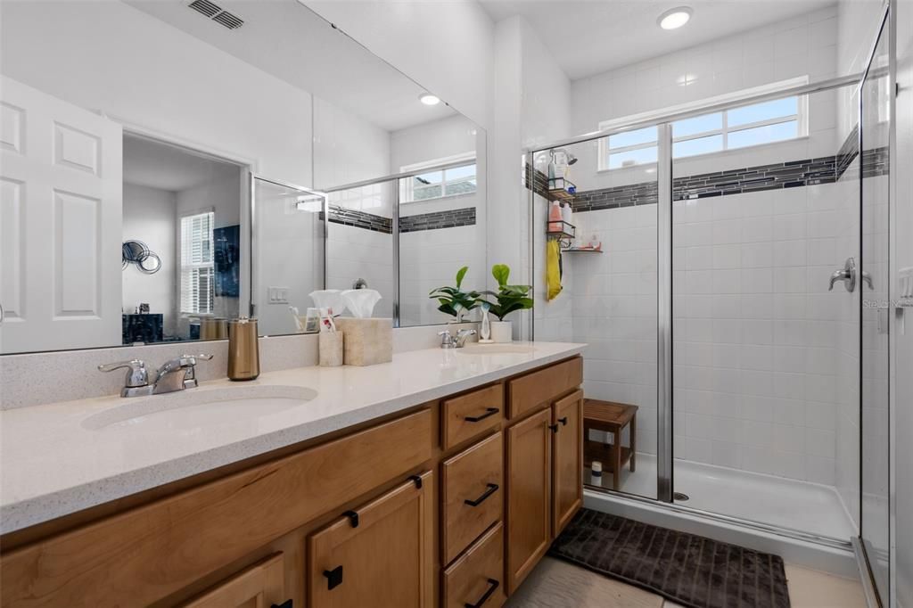 For Rent: $3,400 (3 beds, 2 baths, 1638 Square Feet)