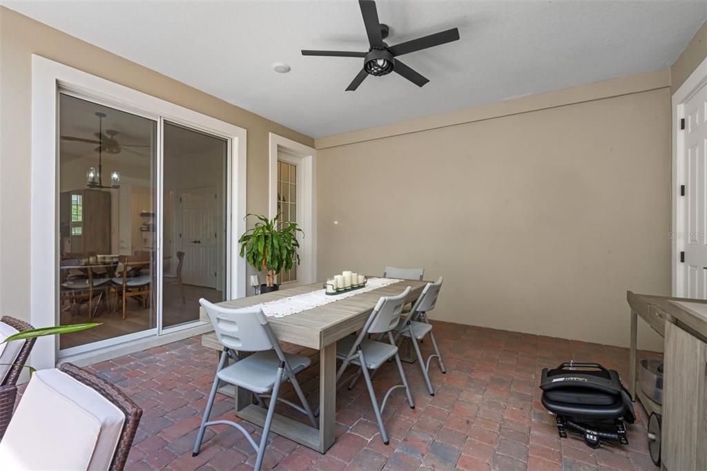 For Rent: $3,400 (3 beds, 2 baths, 1638 Square Feet)