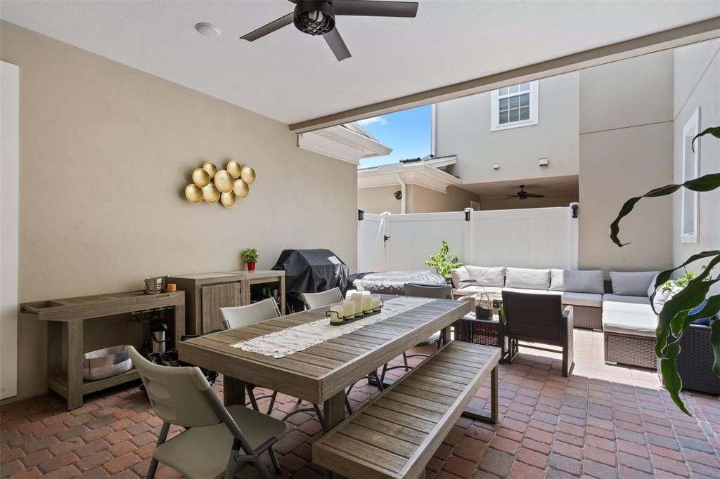 For Rent: $3,400 (3 beds, 2 baths, 1638 Square Feet)