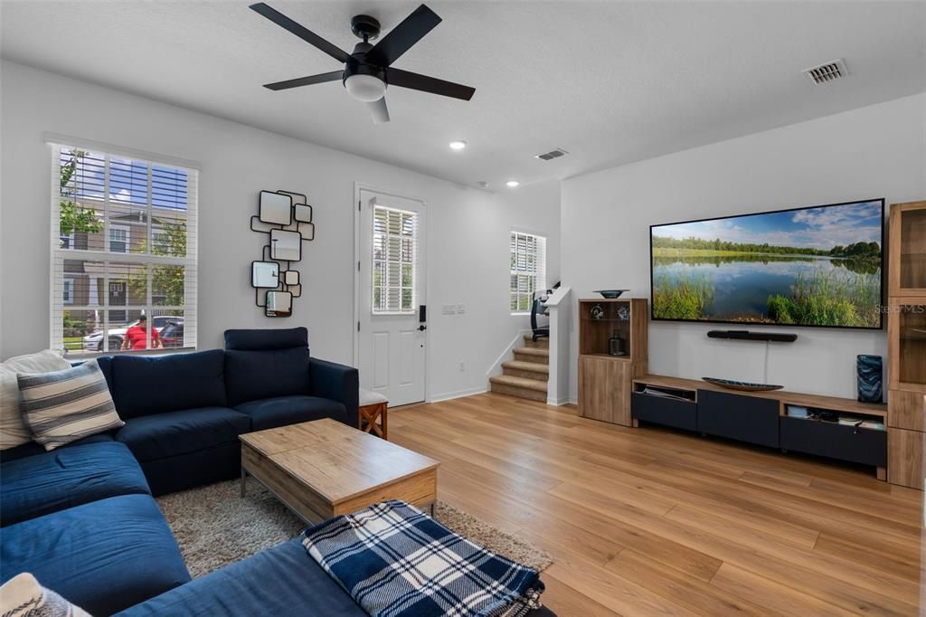 For Rent: $3,400 (3 beds, 2 baths, 1638 Square Feet)