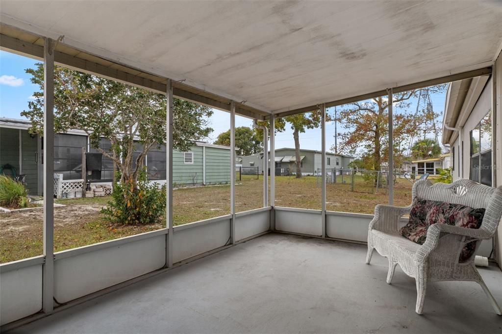 待售: $178,000 (2 贝兹, 2 浴室, 1300 平方英尺)