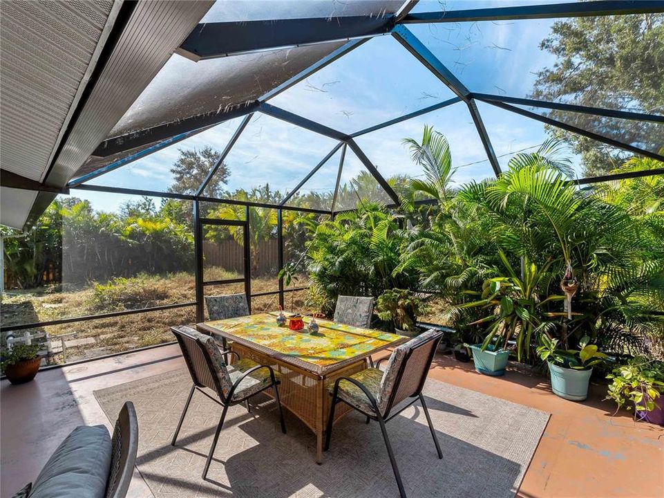 На продажу: $299,000 (3 спален, 2 ванн, 1767 Квадратных фут)