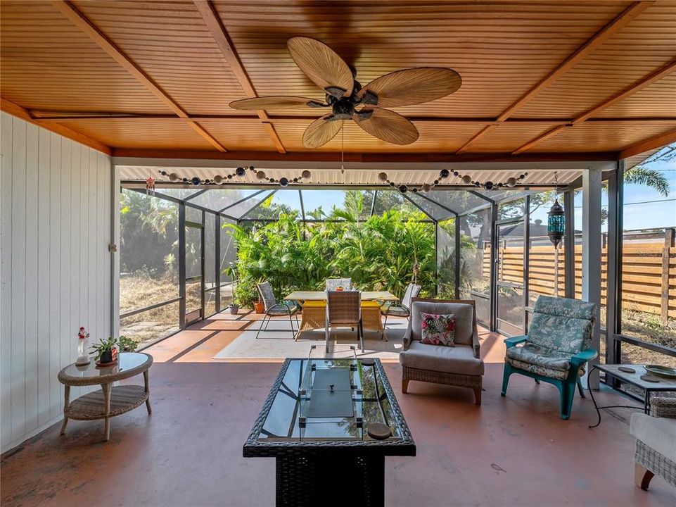 На продажу: $299,000 (3 спален, 2 ванн, 1767 Квадратных фут)