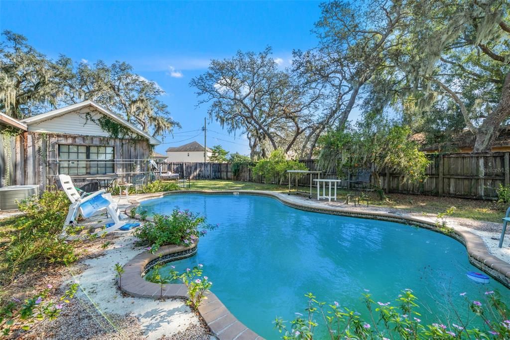 En Venta: $399,900 (3 camas, 2 baños, 1944 Pies cuadrados)