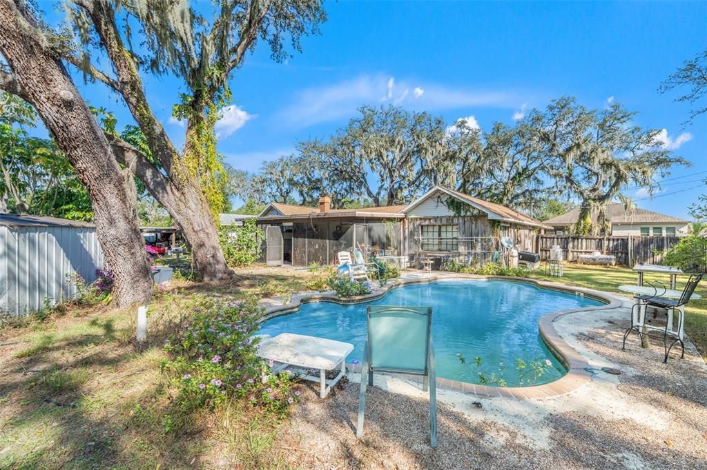 En Venta: $399,900 (3 camas, 2 baños, 1944 Pies cuadrados)