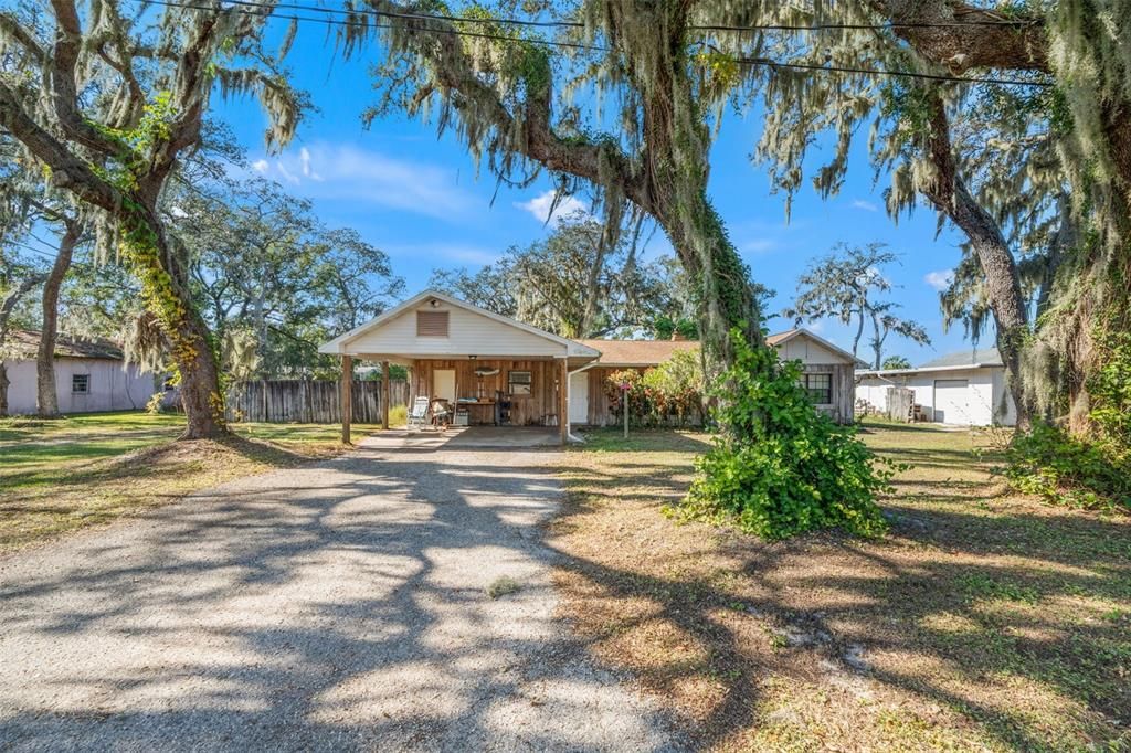 En Venta: $399,900 (3 camas, 2 baños, 1944 Pies cuadrados)