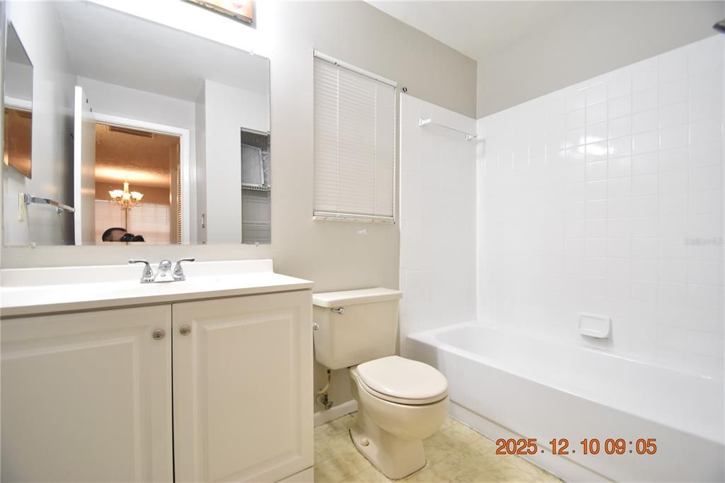 For Rent: $1,750 (3 beds, 2 baths, 1136 Square Feet)