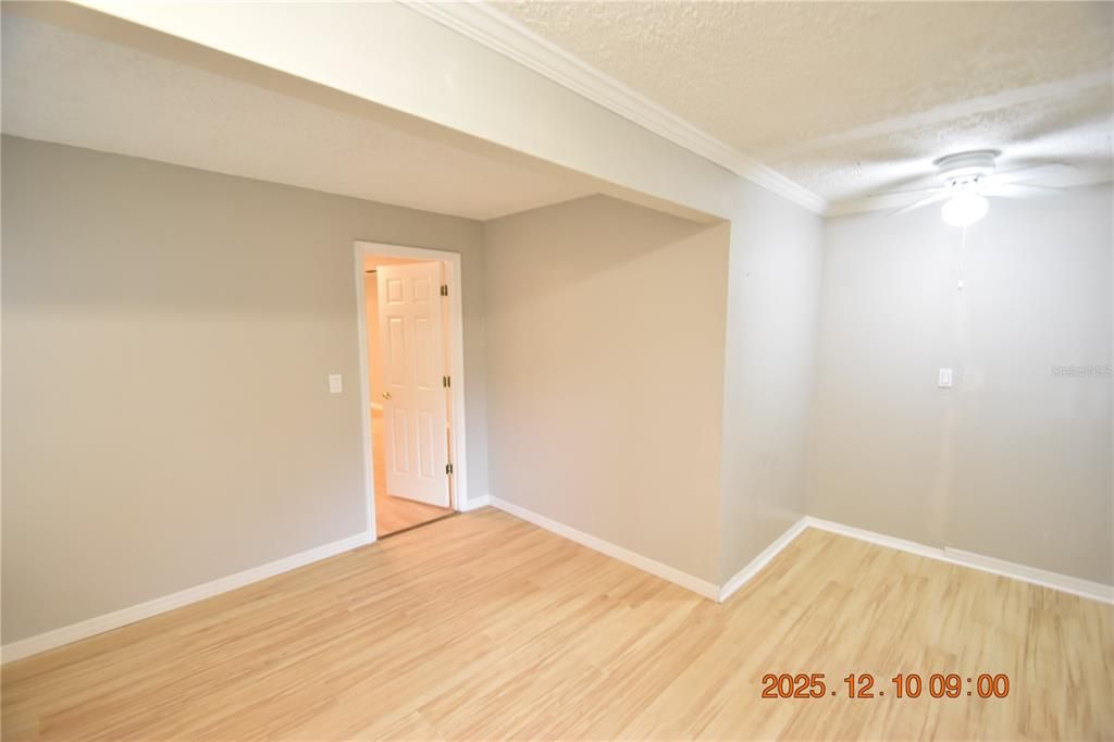 For Rent: $1,750 (3 beds, 2 baths, 1136 Square Feet)