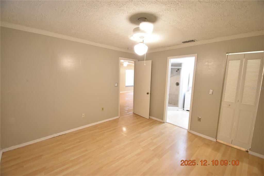 For Rent: $1,750 (3 beds, 2 baths, 1136 Square Feet)