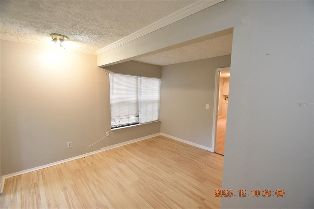 For Rent: $1,750 (3 beds, 2 baths, 1136 Square Feet)