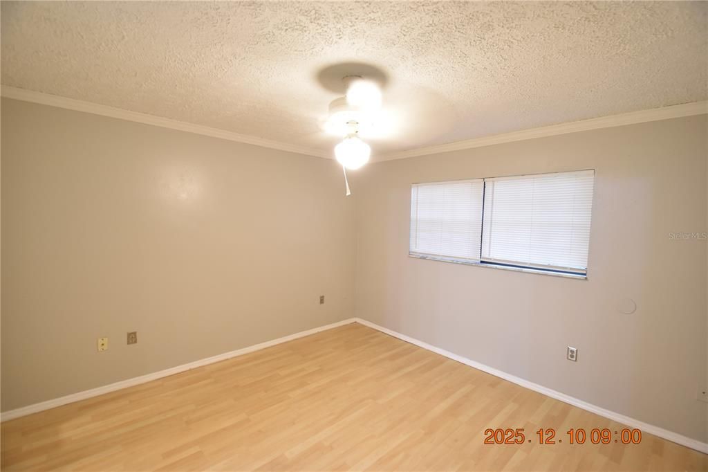 For Rent: $1,750 (3 beds, 2 baths, 1136 Square Feet)