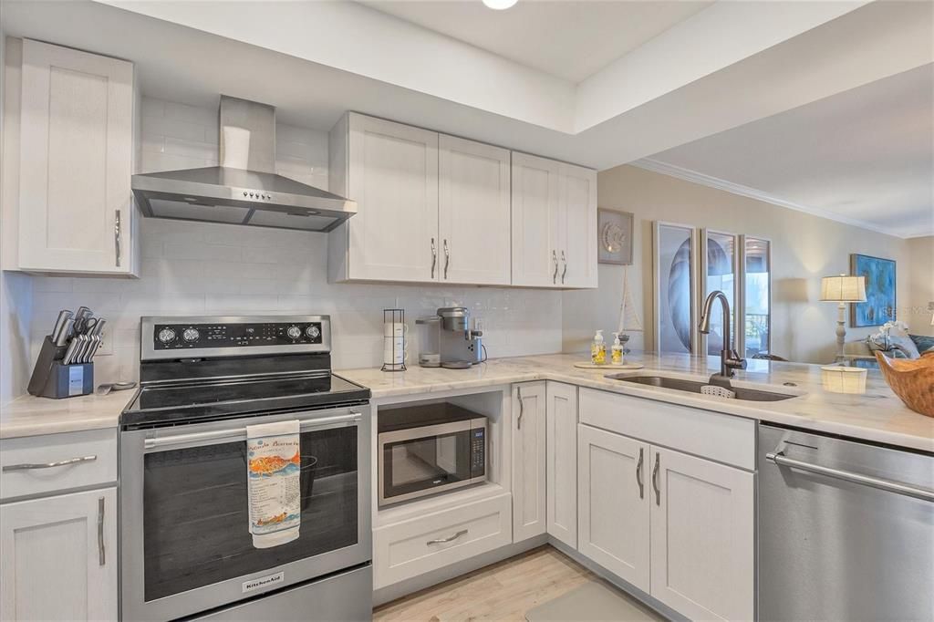 待售: $1,299,000 (2 贝兹, 2 浴室, 1326 平方英尺)