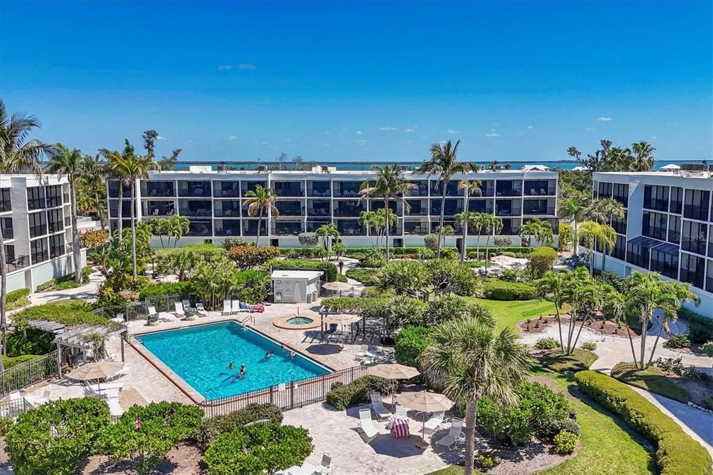 待售: $1,299,000 (2 贝兹, 2 浴室, 1326 平方英尺)